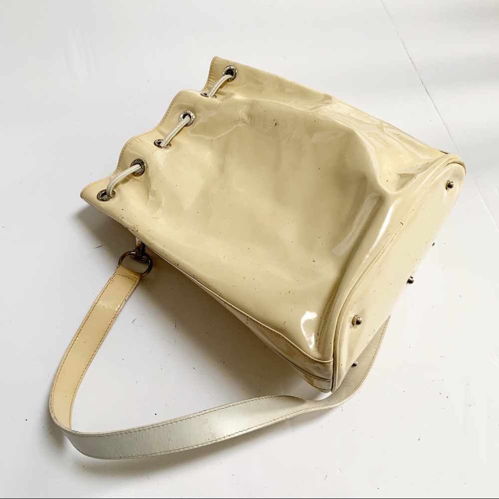 ❤️Gucci White Patent Bamboo Sling Bag - Picture 8 of 8